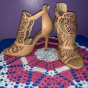 BRAND NEW, Andrea Heels !